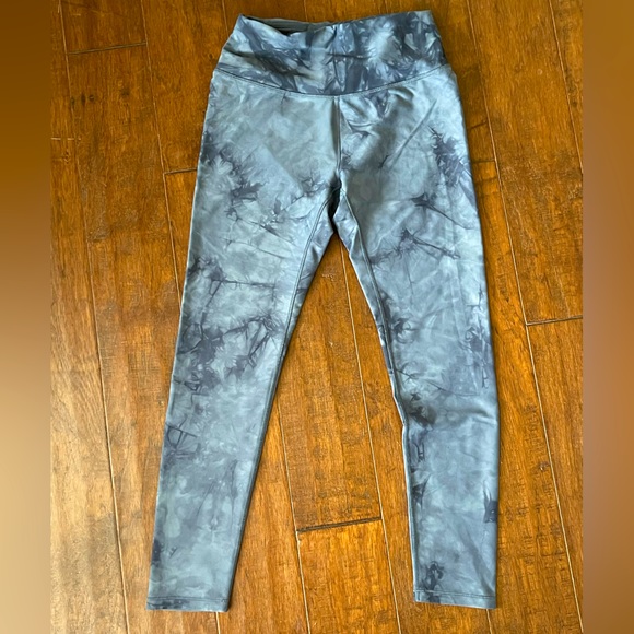 CALIA Women's Energize 7/8 Legging Size: Small color: Navy Tie Dye - Picture 2 of 5